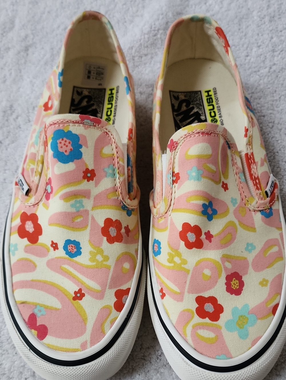 Vans Women's Groovy Floral Slip-On Canvas Sneakers Size 7 New